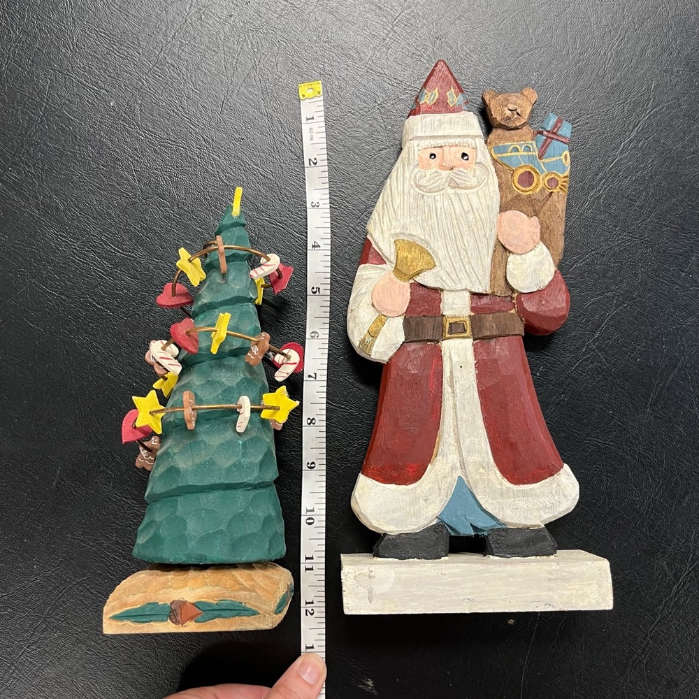 Wooden Christmas Tree & Santa - Picture 4 of 4